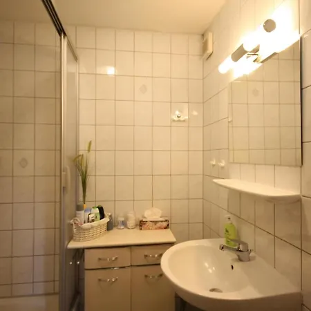 Apartment In Neudorf Mit Garten Und Grill